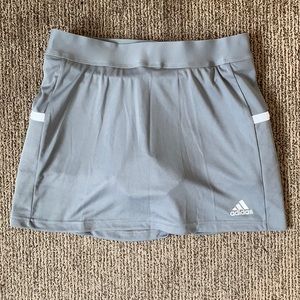 grey adidas golf/tennis skort